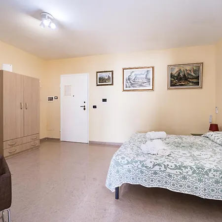 Venezia Rooftop - Center - Big Balcony *