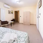Apartment Venezia Rooftop - Center - Big Balcony - By Click Salento *